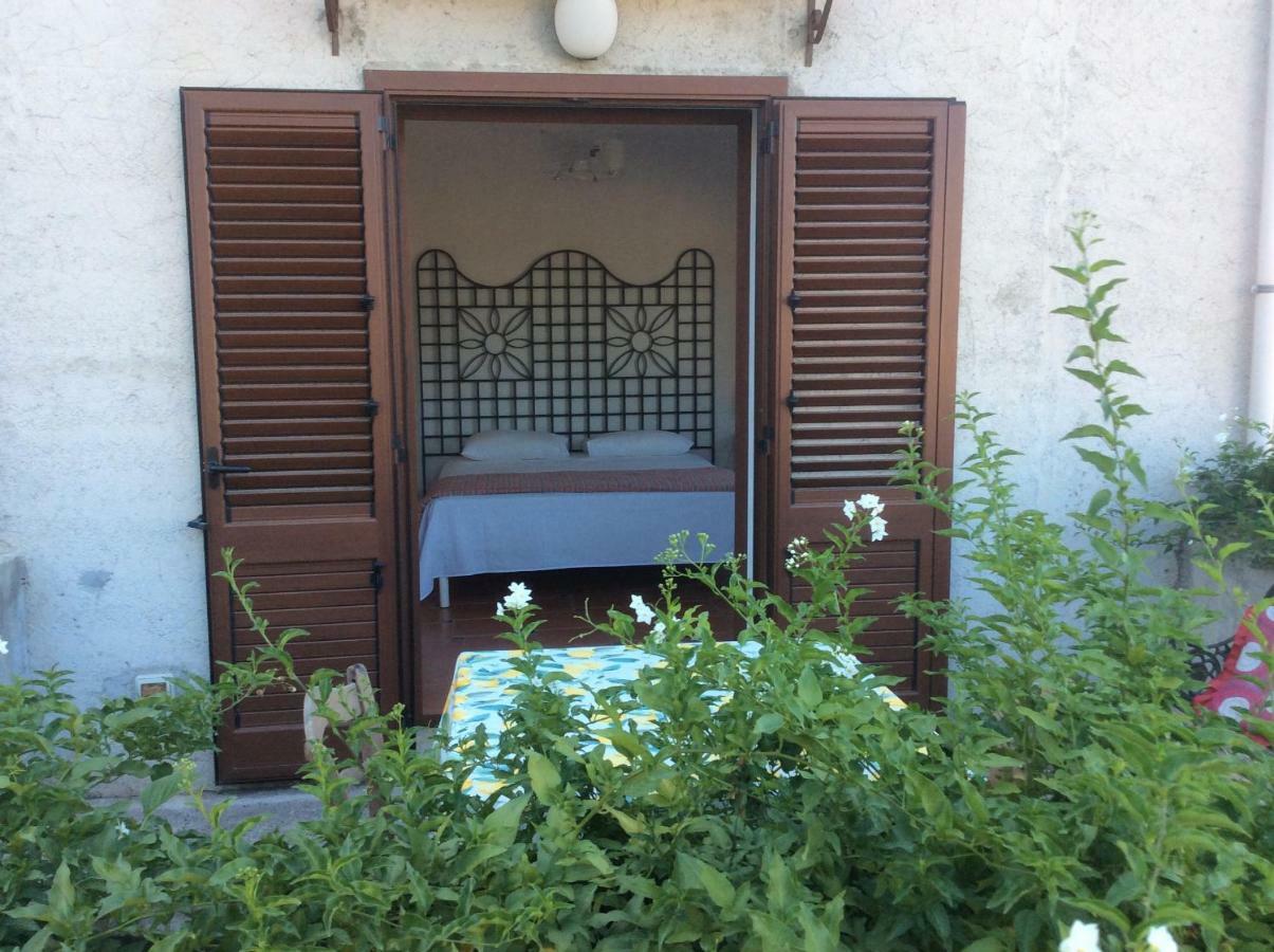 Bright Modern Country Home Castelbuono  Exterior foto